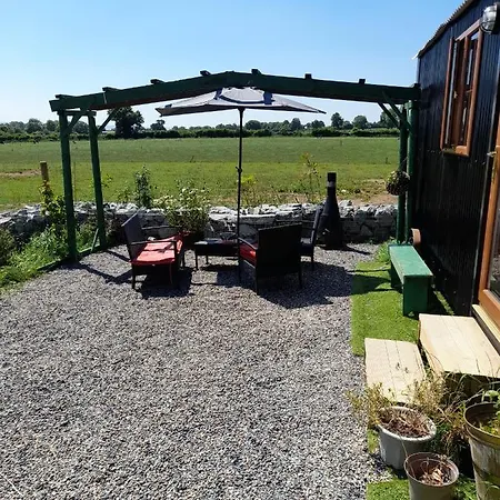Holiday home Annaswood Glamping Cahir